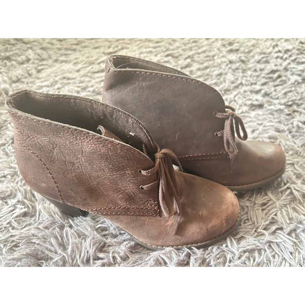 Clarks Women's Brown Leather Lace Up Ankle Boots‎ Chukkas Size 6.5M